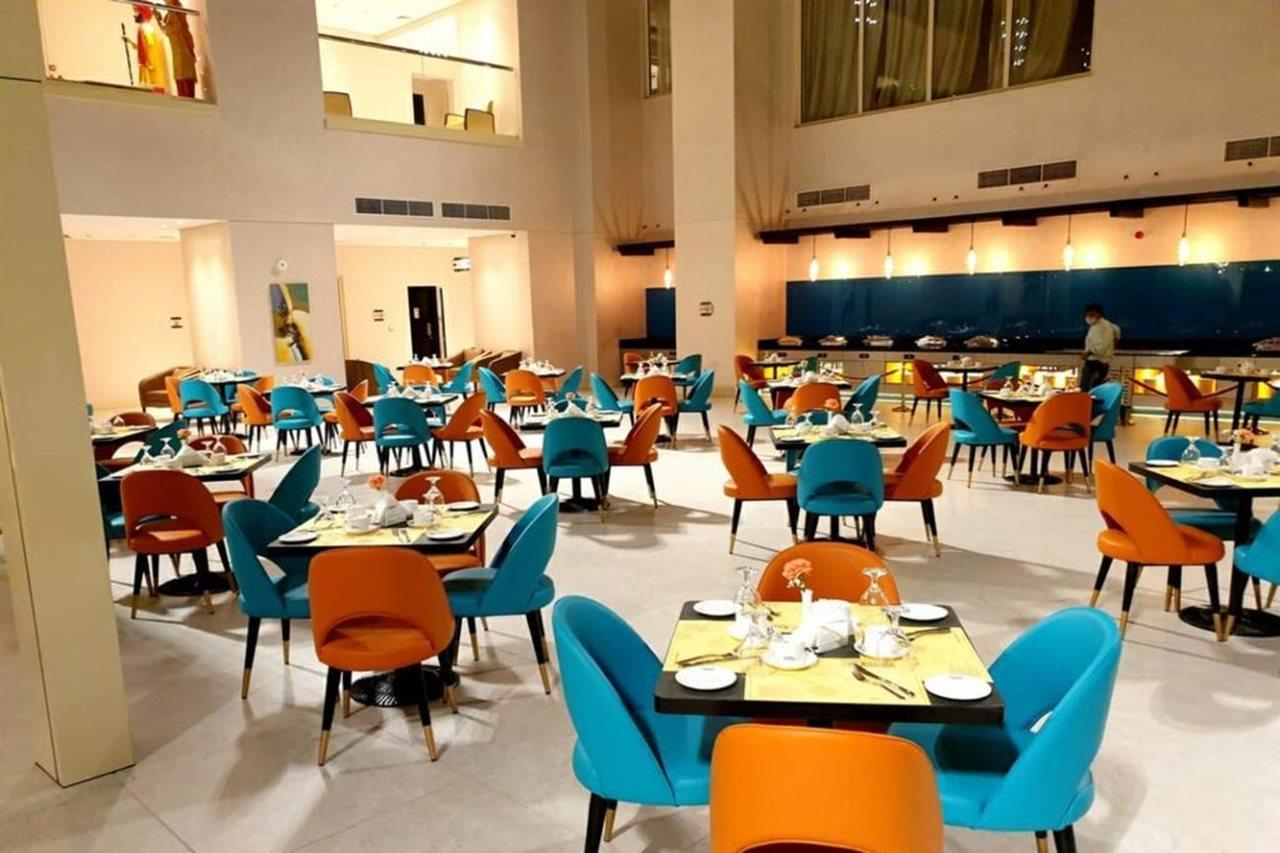 Fortune Atrium Hotel Дубай Екстериор снимка