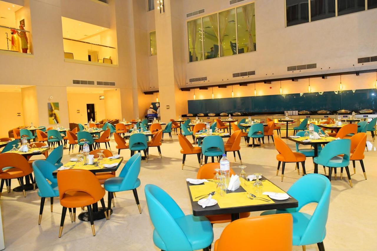 Fortune Atrium Hotel Дубай Екстериор снимка