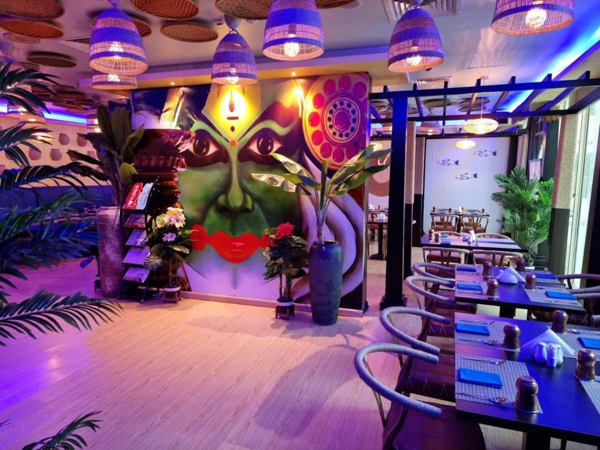 Fortune Atrium Hotel Дубай Екстериор снимка