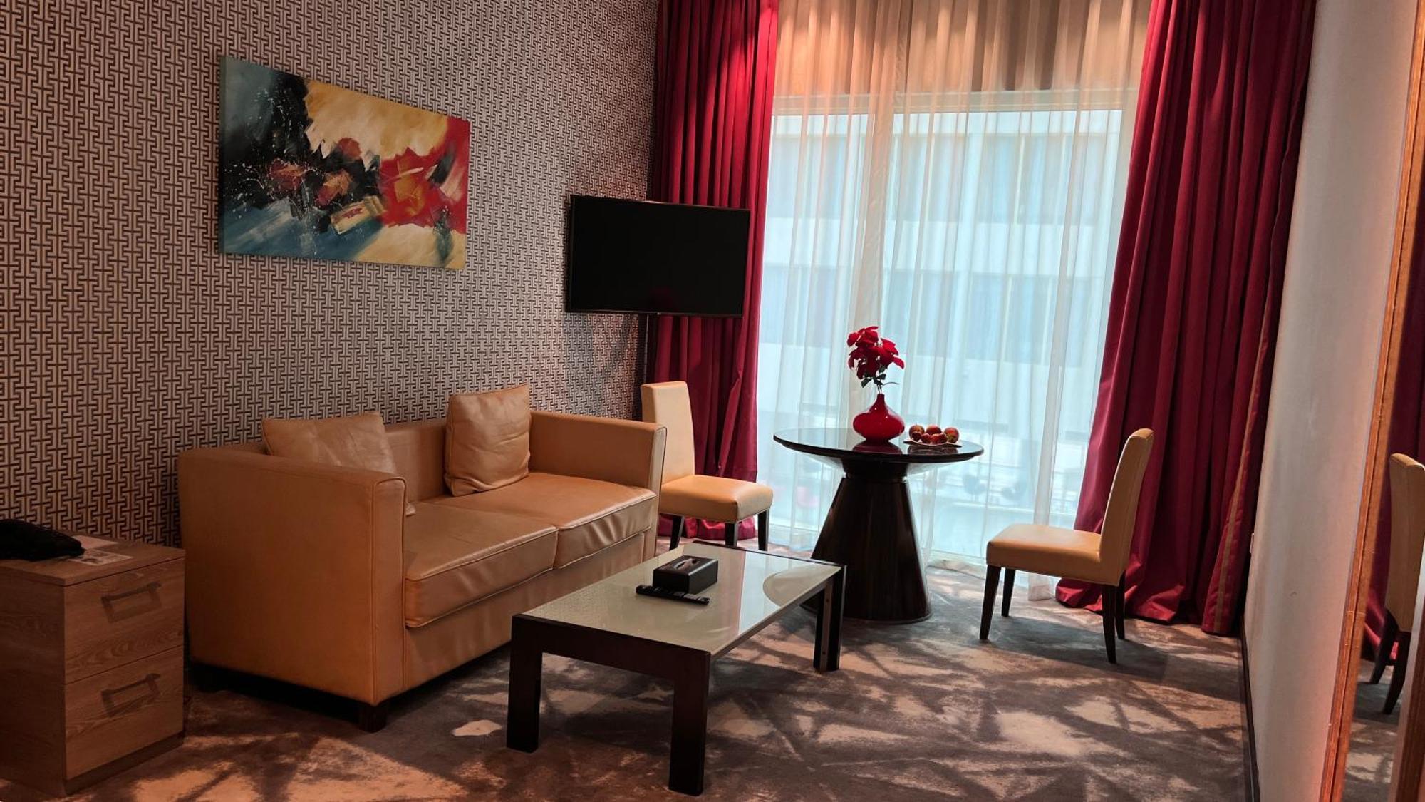 Fortune Atrium Hotel Дубай Екстериор снимка