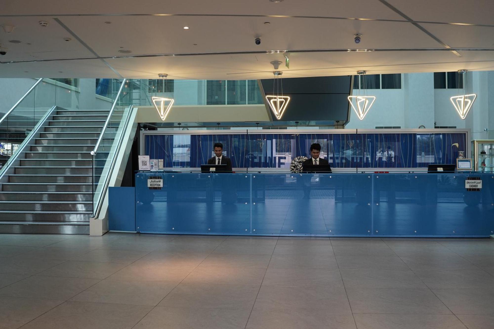 Fortune Atrium Hotel Дубай Екстериор снимка